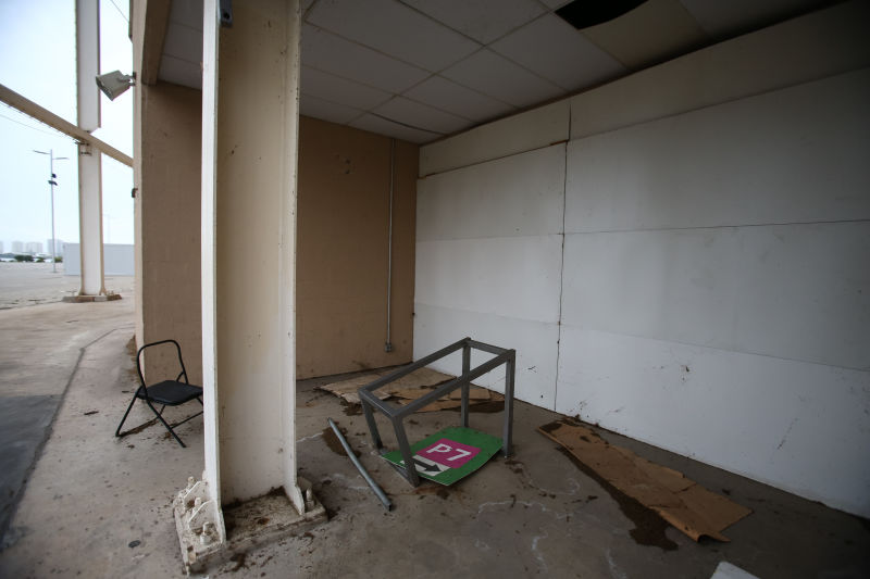 Basura alrededor del estado acuático (Foto: Getty).